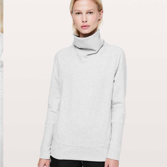 lululemon athletica Sweaters - Lululemon High Lines Pullover
Heathered Core Ultra Light Grey